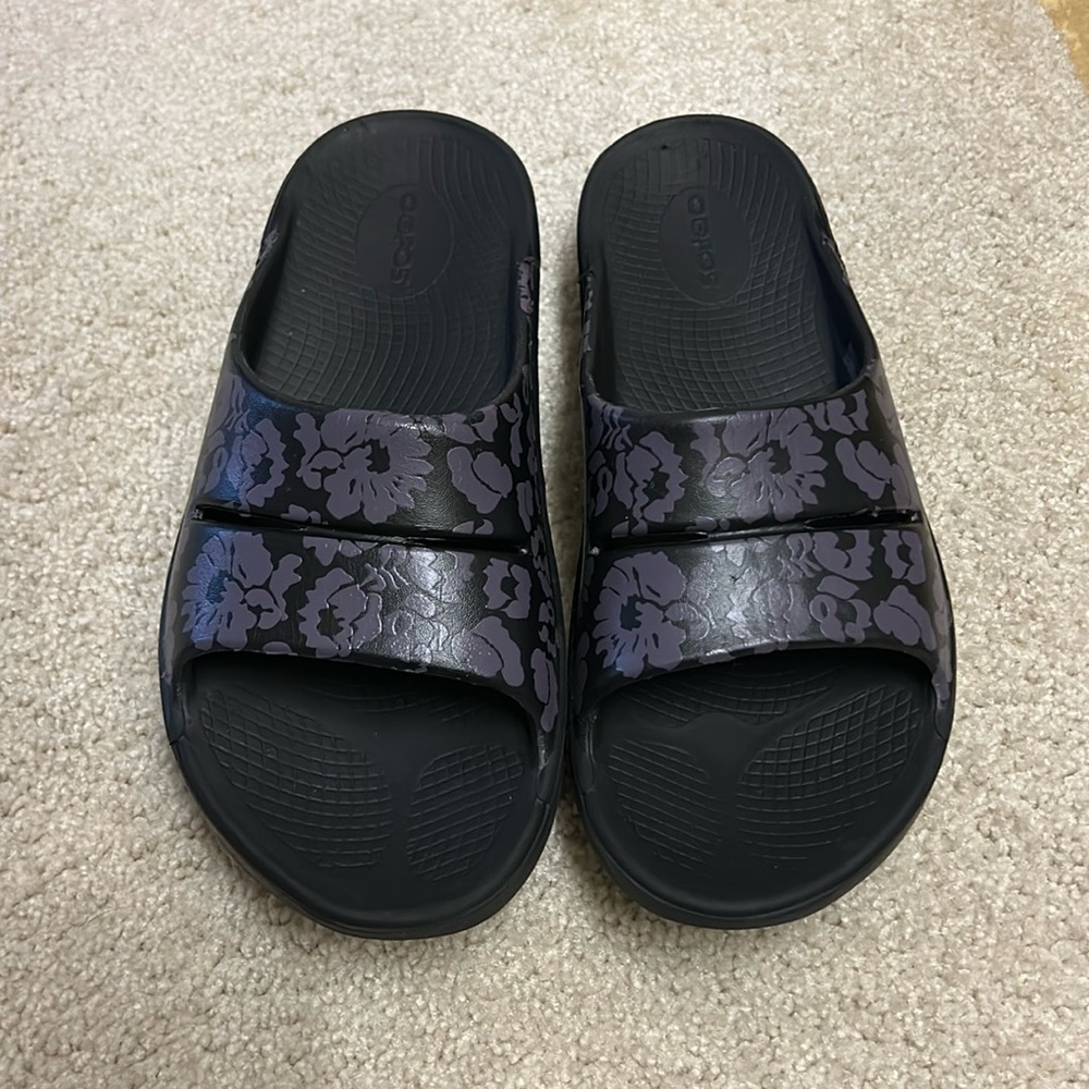 WOMEN'S OOAHH SPORT SLIDE SANDAL size 9 EU 40
